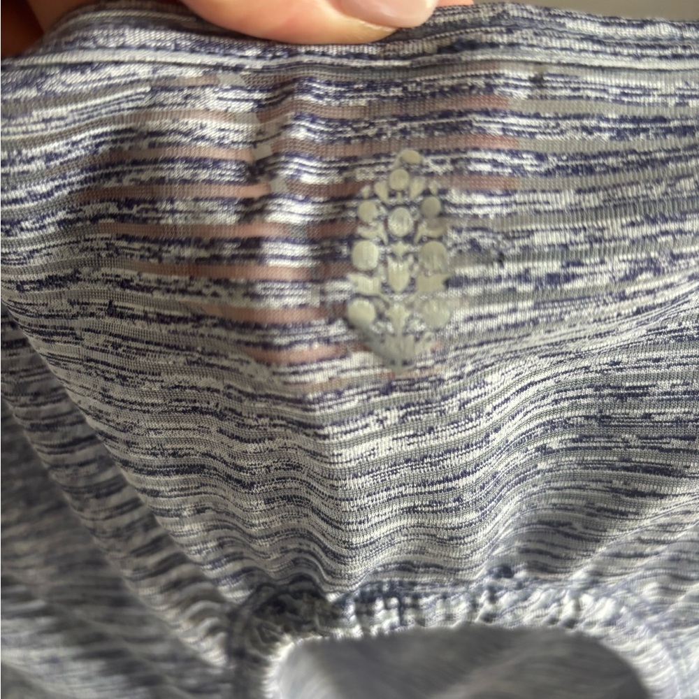 EUC free people movement Tied and True Striped Gray blue Women's Top size M - Picture 5 of 6
